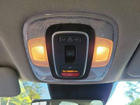 Used 2024 Hyundai Elantra Limited FWD image 33