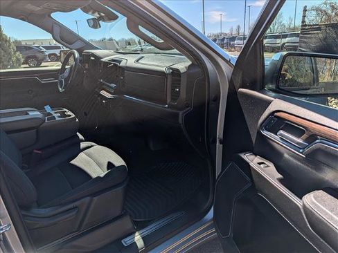 Used 2023 Chevrolet Silverado 1500 LT w/ Convenience Package II image 12