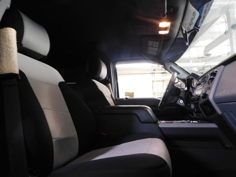 Used 2012 Ford F250 XLT AWD/4WD image 15