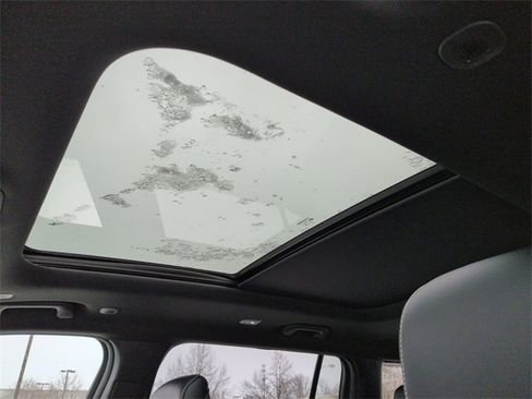 New 2025 Jeep Grand Cherokee L Limited image 13