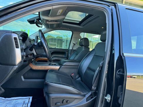 Used 2017 Chevrolet Silverado 1500 High Country AWD/4WD image 14