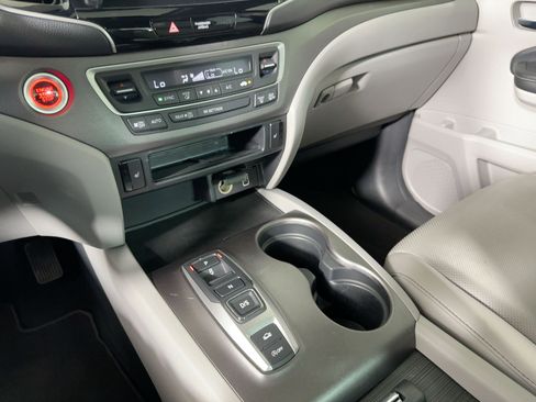 Used 2021 Honda Ridgeline RTL image 25