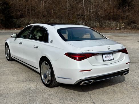 Used 2025 Mercedes-Benz Maybach S 680 4MATIC image 4