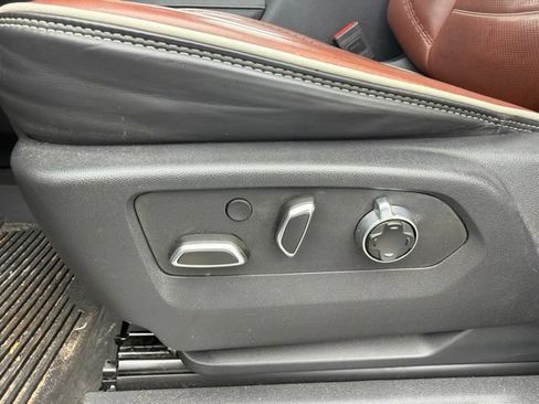 Used 2025 GMC Sierra 2500 Denali Ultimate AWD/4WD image 15