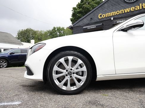 Used 2019 Mercedes-Benz E 300 4MATIC image 11