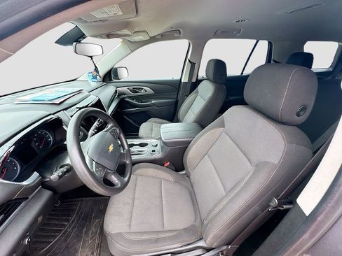 Used 2020 Chevrolet Traverse LS FWD image 24