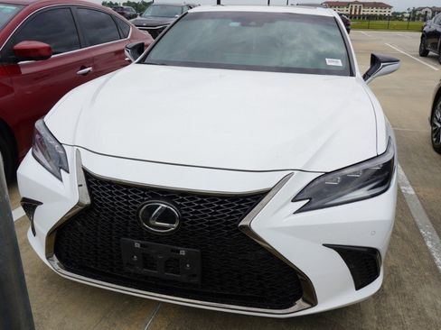 Used 2023 Lexus ES 350 F Sport w/ Accessory Package (Z2) FWD image 2