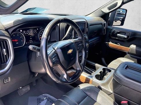 Used 2022 Chevrolet Silverado 2500 High Country w/ Safety Package II AWD/4WD image 14