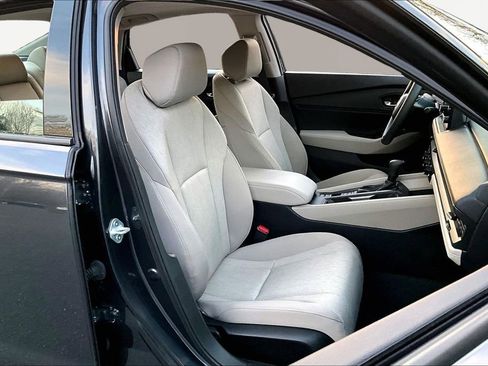 Certified 2025 Honda Accord SE image 20