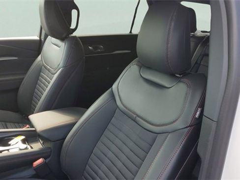 New 2025 Ford Explorer ST-Line w/ ST-Line Street Pack image 19