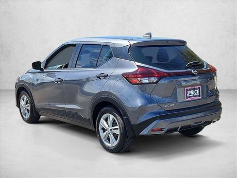 Used 2022 Nissan Kicks S FWD image 8