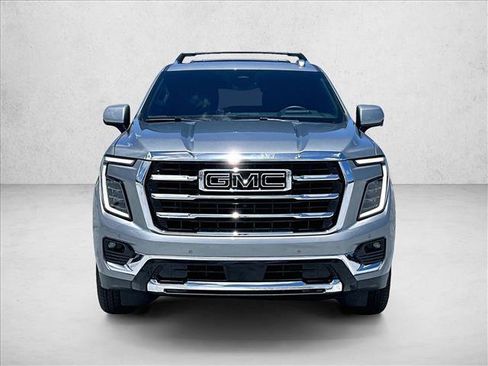 Used 2025 GMC Yukon Elevation w/ Elevation Premium Package RWD image 3