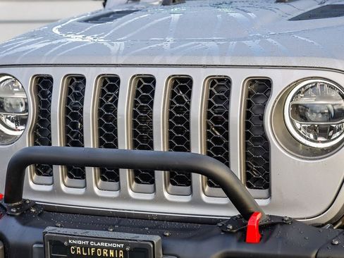 Used 2020 Jeep Gladiator Rubicon image 6