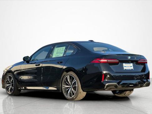 New 2026 BMW 530i xDrive w/ M Sport Package image 3