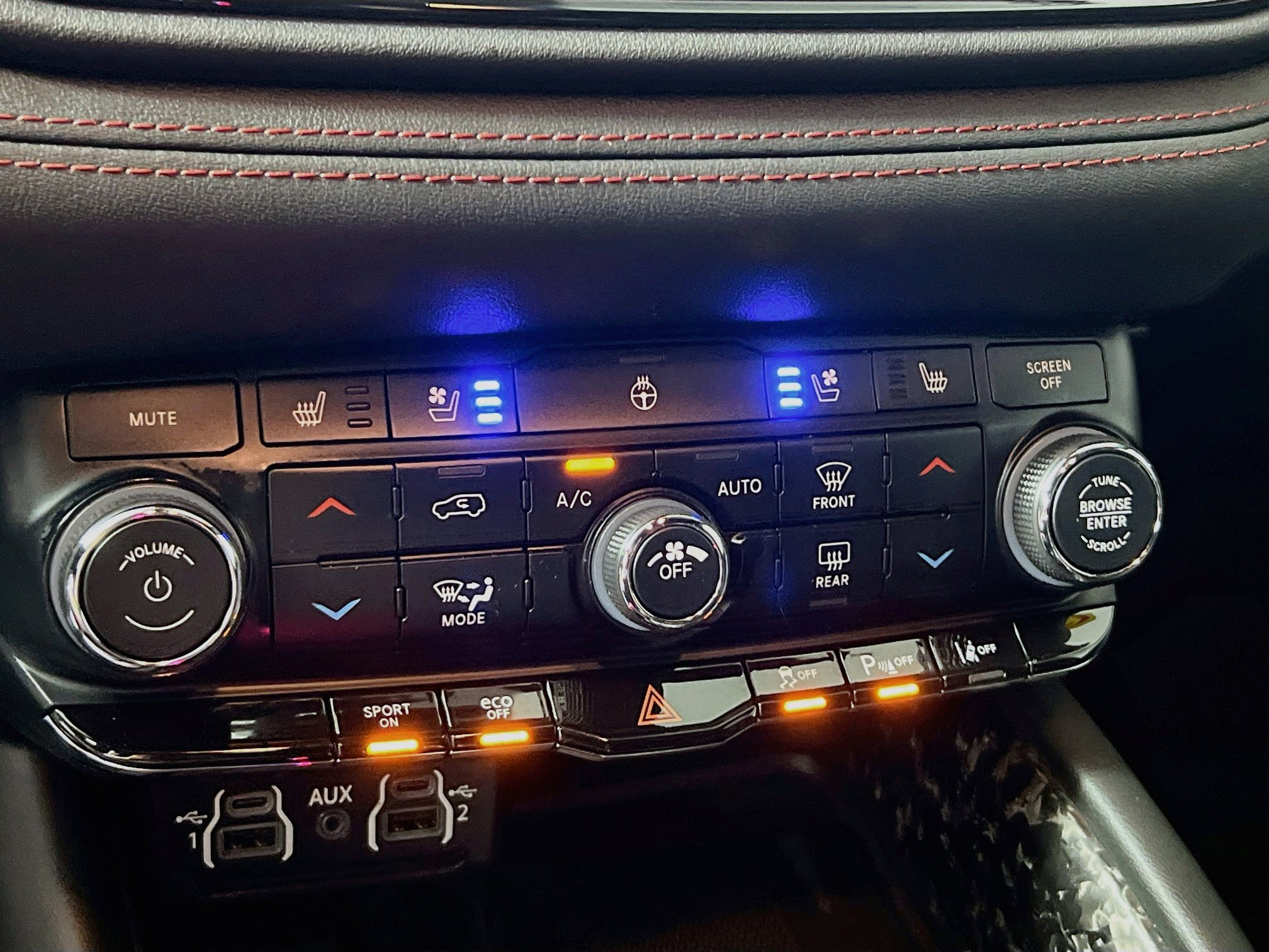 Used 2023 Dodge Durango R/T RWD image 26
