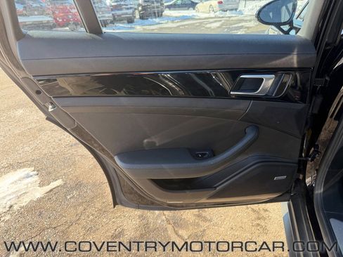 Used 2017 Porsche Panamera 4 image 48