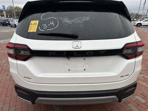 Certified 2023 Honda Pilot Elite image 9