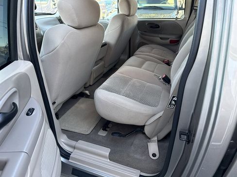 Used 2003 Ford F150 XLT image 17