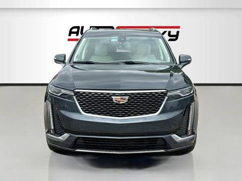 Used 2021 Cadillac XT6 Premium Luxury AWD/4WD image 2