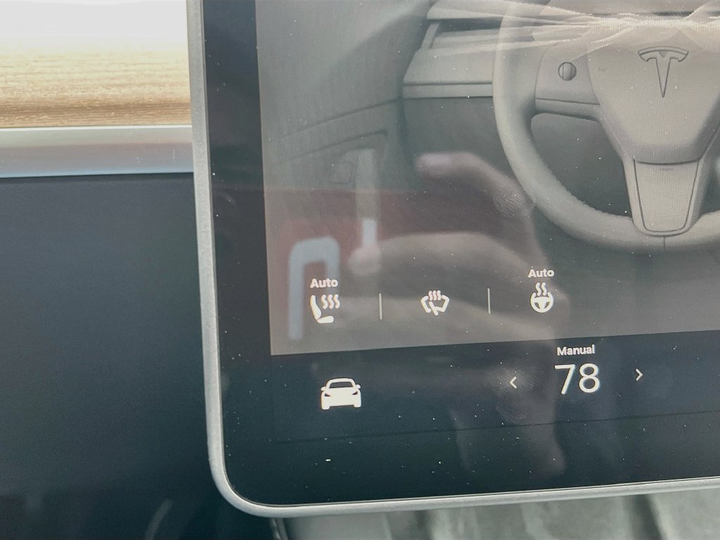 Used 2024 Tesla Model Y Long Range RWD image 20