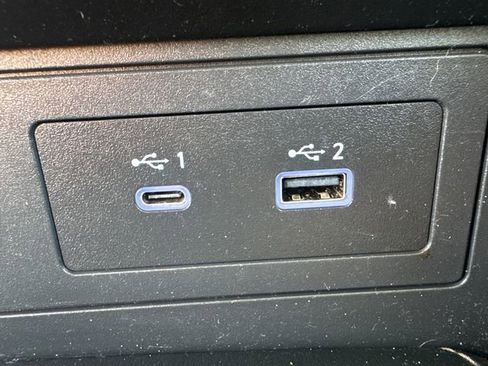 Used 2023 Nissan Armada Platinum w/ Captain's Chairs Package image 41