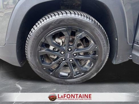 Used 2021 GMC Terrain SLE w/ Driver Convenience Package image 29