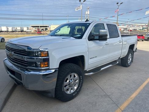 Used 2016 Chevrolet Silverado 2500 LT image 1