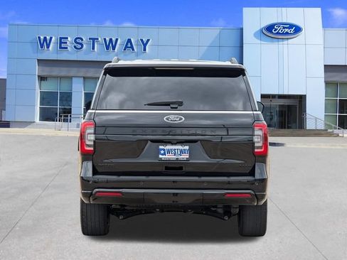 Used 2023 Ford Expedition Max Limited RWD image 4