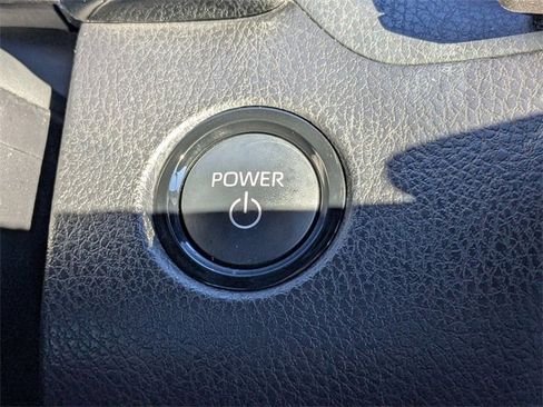 Used 2025 Toyota Camry LE image 28