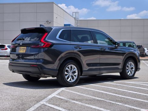 Used 2025 Honda CR-V LX image 3