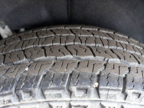 New 2025 GMC Acadia AT4 image 37