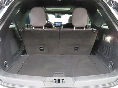 Used 2025 Ford Explorer Platinum w/ LUX Leather Package AWD/4WD image 46