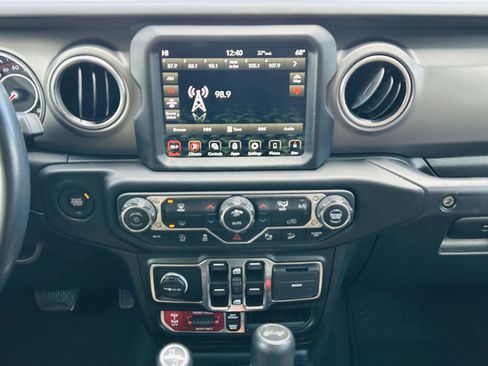 Used 2021 Jeep Wrangler Unlimited Rubicon image 17