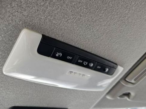 Used 2021 Nissan Kicks S FWD image 22