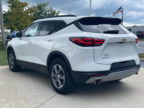 Used 2023 Chevrolet Blazer LT w/ Convenience Package FWD image 5