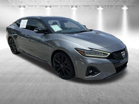 Certified 2023 Nissan Maxima SR w/ Sport Mat Group FWD image 3
