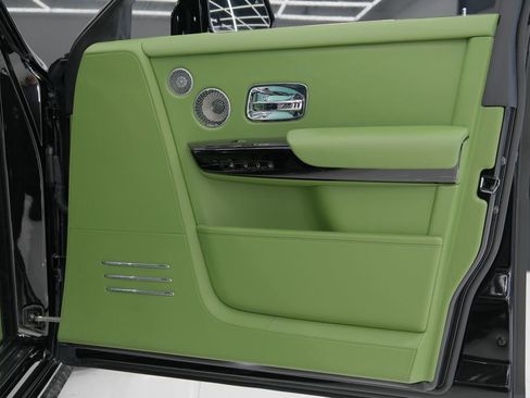 Used 2023 Rolls-Royce Phantom Sedan w/ The Phantom Package RWD image 65