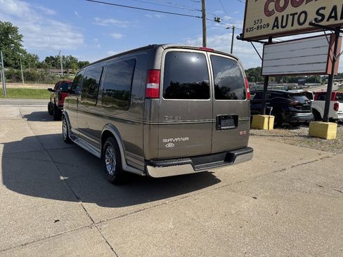 Used 2004 GMC Savana 1500 w/ Preferred Equipment Group RWD image 7