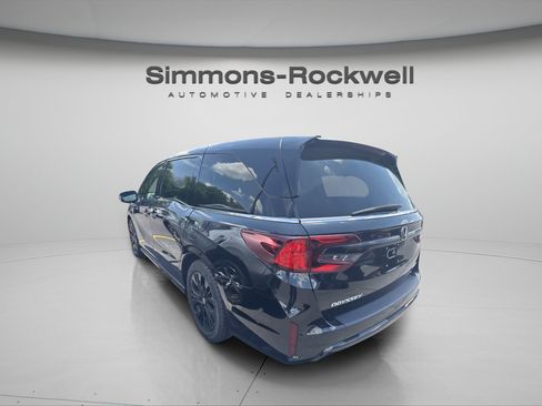 Used 2025 Honda Odyssey Sport-L image 2
