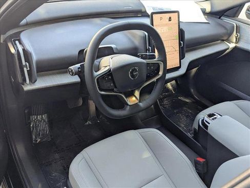 New 2025 Volvo EX30 Plus w/ Protection Package Premier image 3