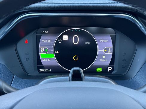 Used 2022 Chevrolet Bolt EUV Premier w/ Launch Edition image 25