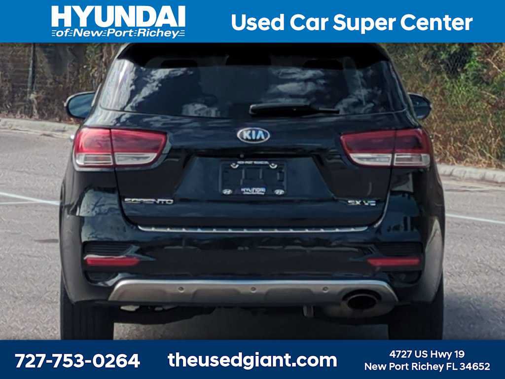 Used 2017 Kia Sorento SX AWD/4WD image 4