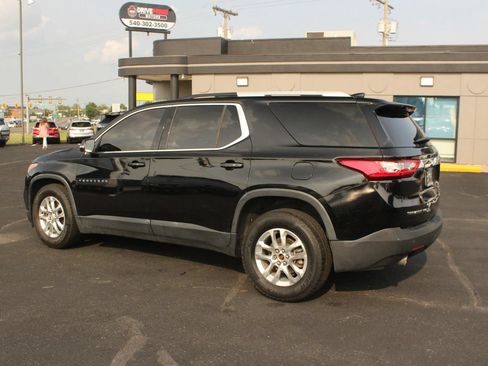 Used 2018 Chevrolet Traverse LT AWD/4WD image 6