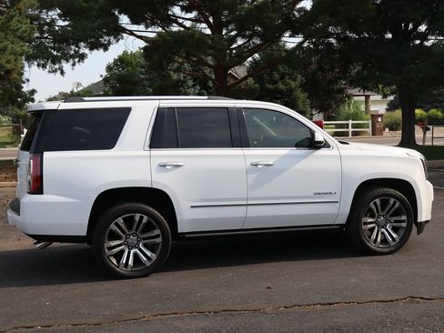Used 2018 GMC Yukon Denali w/ Denali Ultimate Package AWD/4WD image 4
