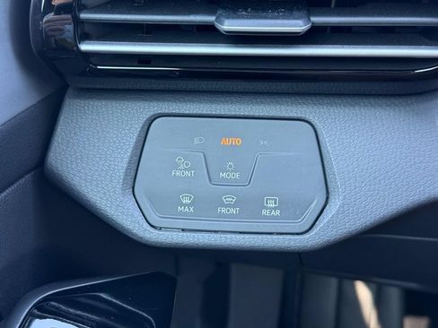 Certified 2023 Volkswagen ID.4 Pro S AWD/4WD image 22