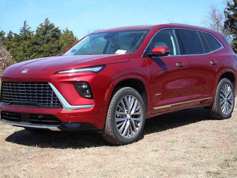 New 2026 Buick Enclave Avenir w/ Super Cruise Package FWD image 3