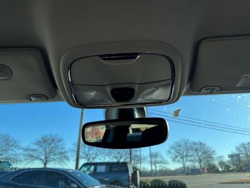 Used 2020 Jeep Cherokee Trailhawk image 24