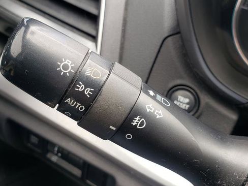 Used 2018 Subaru Impreza 2.0i Limited AWD/4WD image 25