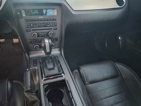 Used 2013 Ford Mustang Premium image 24