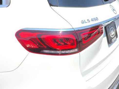 Used 2021 Mercedes-Benz GLS 450 4MATIC image 38